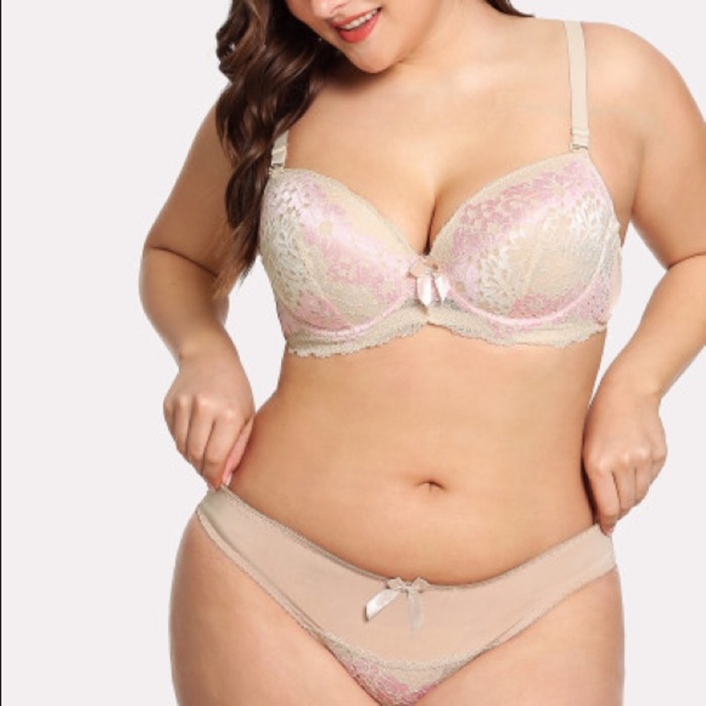 ➕🆕Apricot & lace bra and panty set plus size - Picture 2 of 6